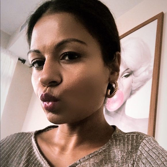 Meet your Posher, Kimmy - Picture 1 of 1